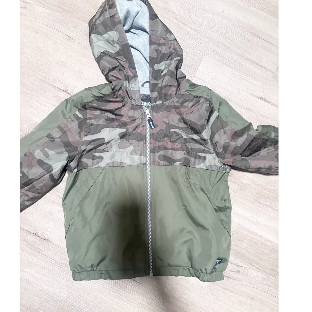 OshKosh B'gosh Boys Camo Colorblock Hooded Windbreaker Jacket Green Sz 7